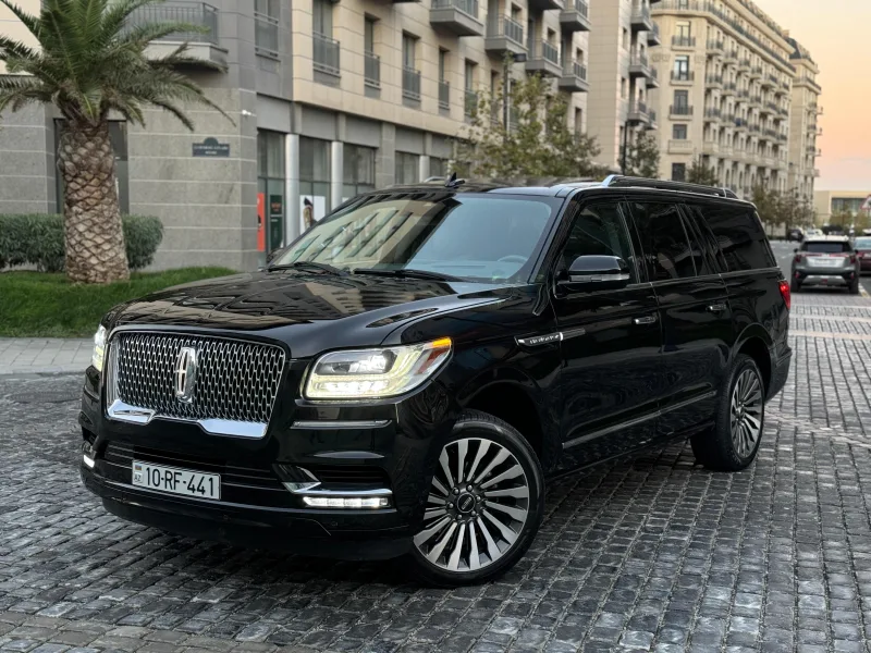 Lincoln Navigator